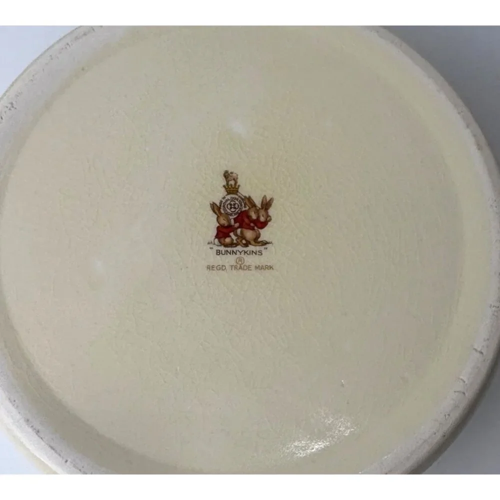 Royal Doulton Bunnykins Bowl Albion Barbara Vernon Sandy Beach‎